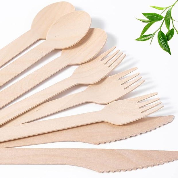 <h3>Wooden spoons and cutlery</h3>